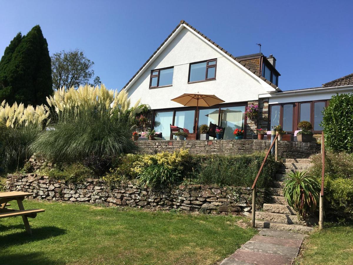 Kerryanna Country House Bed And Breakfast เมวากิสซีย์ ภายนอก รูปภาพ